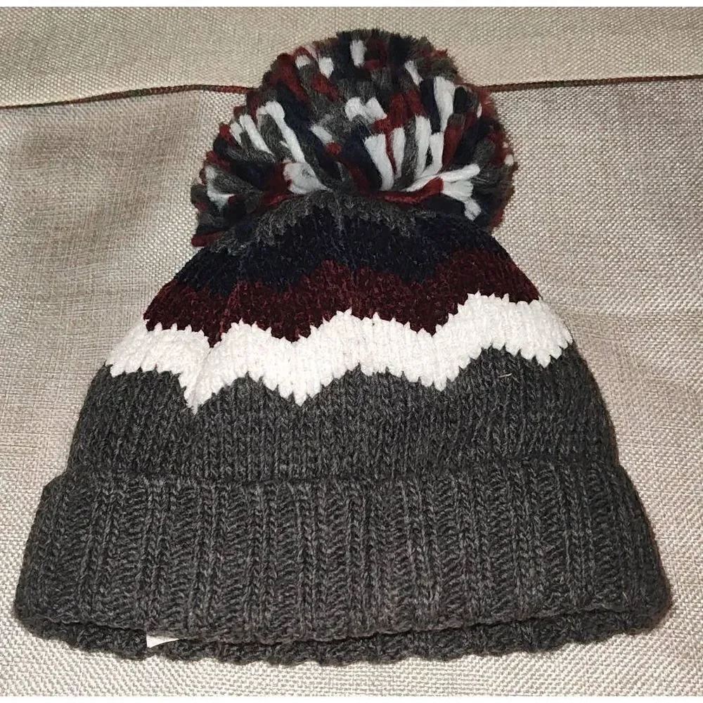 THE CHILDREN'S PLACE TOBOGGAN XS 6-12 mo. MESS MAKER pompom. New no tags.